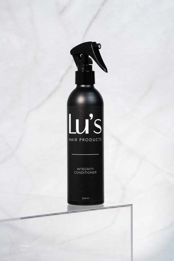 Lu's Hairs INTEGRITY LEAVE-IN CONDITIONER Dagelijkse Verzorging voor Gehydrateerd en Stralend Haar