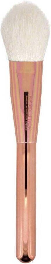 Makeup Revolution Ultra ( Ultra Metals Sculpt Blush Brush F303)