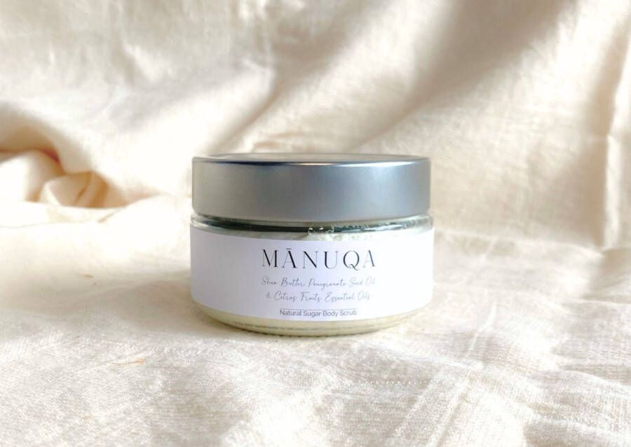 MĀNUQA All Natural Body Scrub Citrusvruchten met suiker (230 ml) hydraterend verzorgend beschermend en parfumvrij