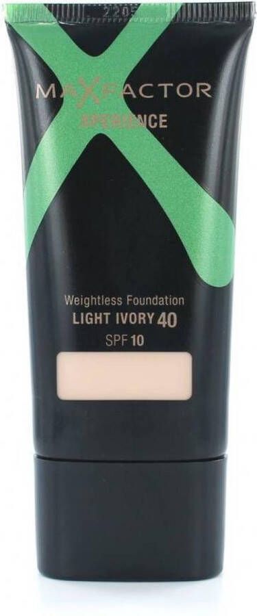 Max Factor Xperience Weightless Foundation 40 Light Ivory