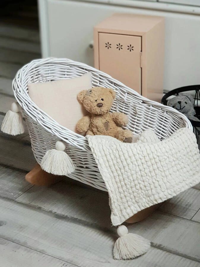 Maxi Maja Poppenbed Wieg Rieten Wit beddengoed Handgemaakt