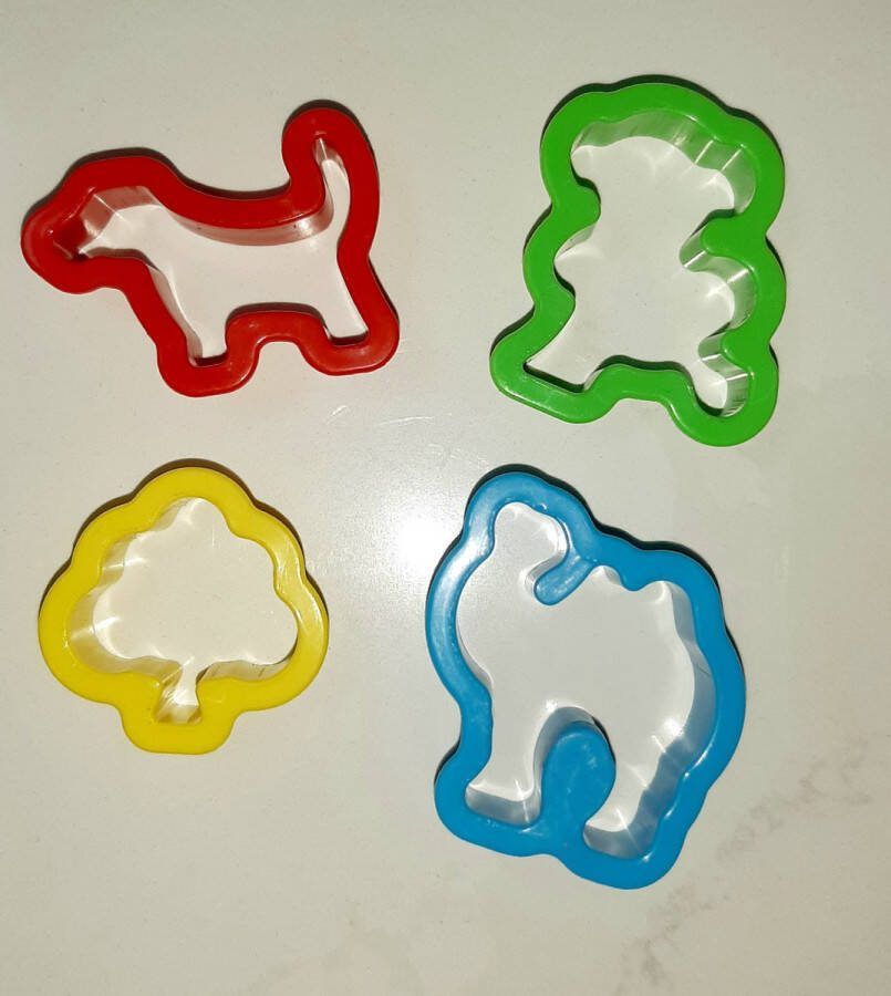 Merkloos ' 4 uitsteekvormpjes voor deeg koek koekjes bakvormpjes koekvormen koekvormpjes thema dier: beer hond boom kameel uitsteekvormen figuurtjes klei bakken met kids