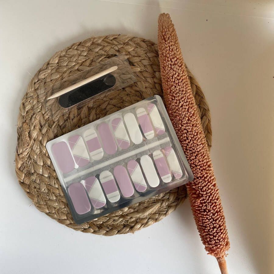'merkloos'' NailWrapz Dreamy Lilac- Nagel wraps nagelstickers- geen UV lamp nodig Thuis manicure
