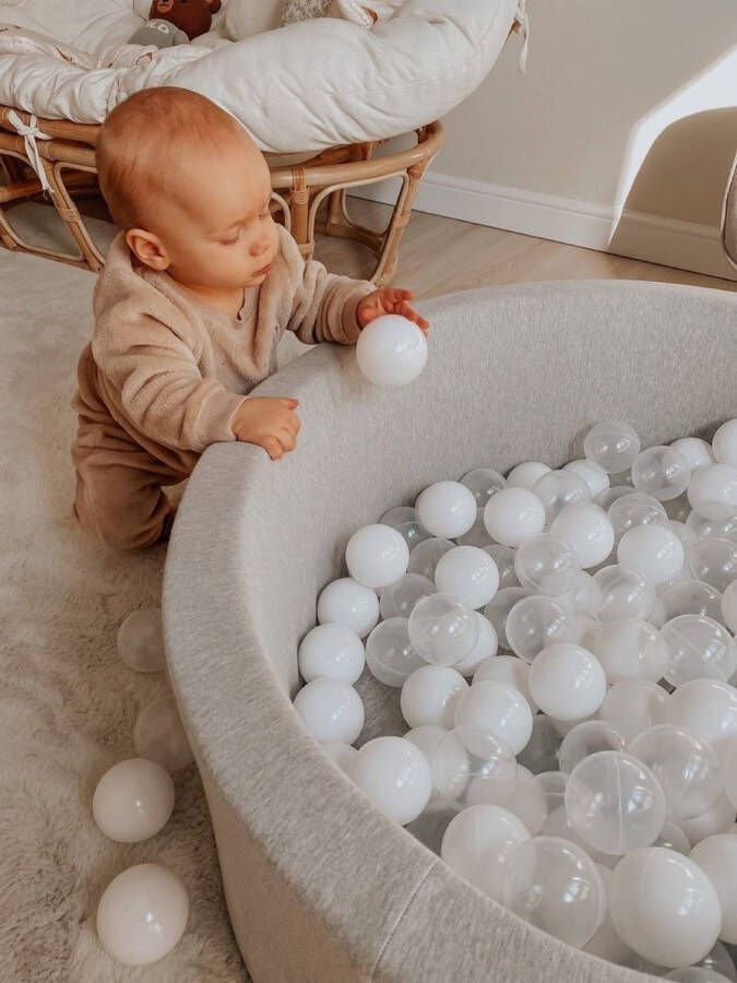 Moje. Ballenbad LIGHT GREY 30x90cm incl ballen 200 ballen: 1. transparent 2. white (foto)