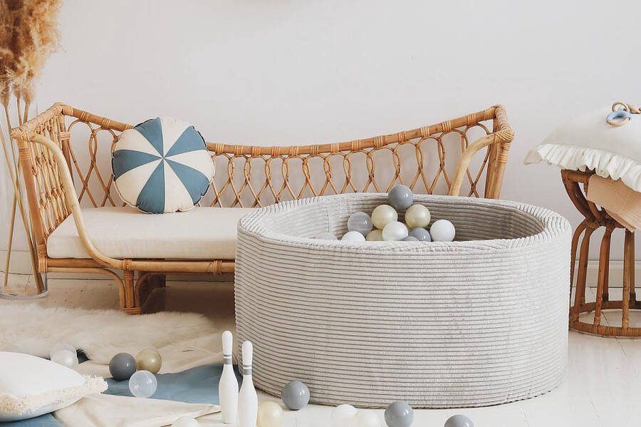 MOJE Rib Velvet Grey Ballenbad • Rond 40 x 90 cm • Inclusief 200 balletjes (transparant wit parel lichtgoud en grijs)