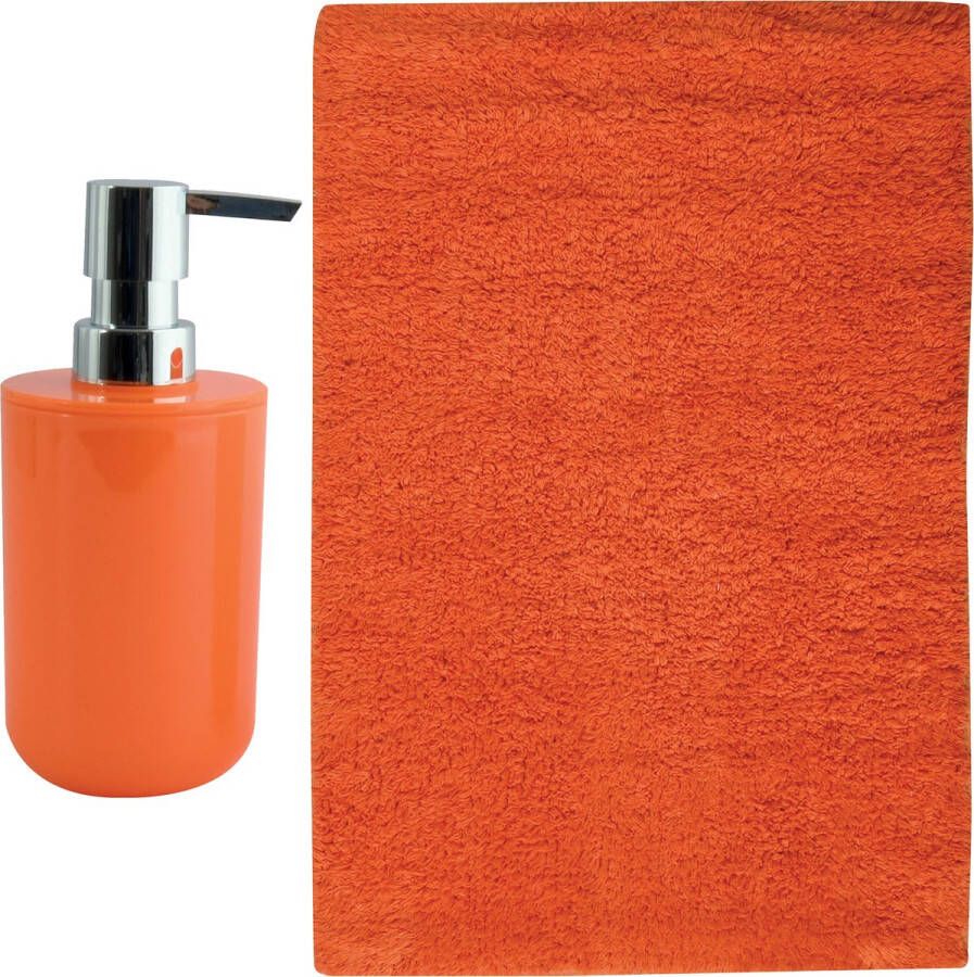 MSV badkamer droogloop mat Napoli 45 x 70 cm met bijpassend zeeppompje oranje