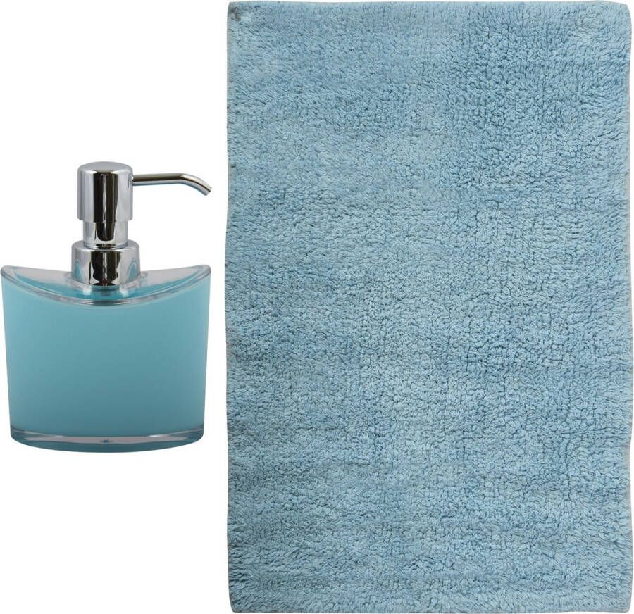 MSV badkamer droogloop mat tapijt Bologna 45 x 70 cm bijpassende kleur zeeppompje lichtblauw