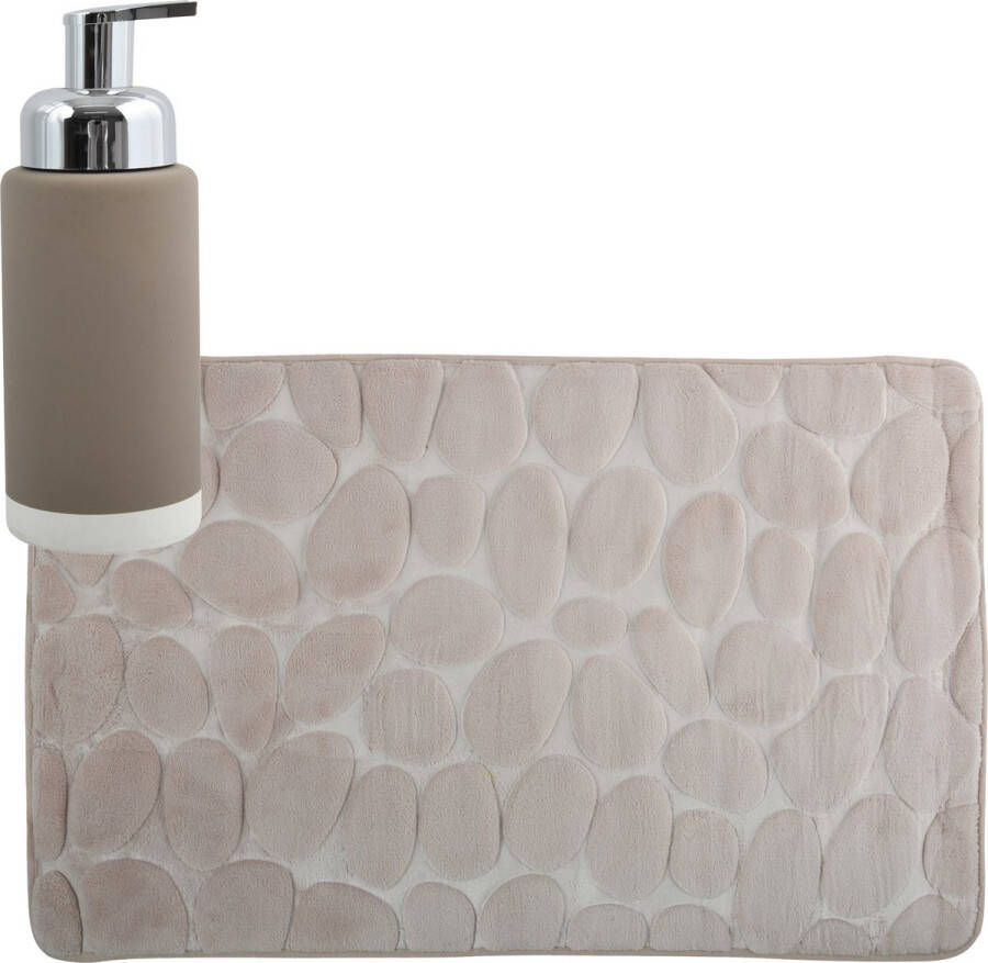 MSV badkamer droogloop mat tapijt Kiezel motief 50 x 80 cm zelfde kleur zeeppompje 260 ml beige