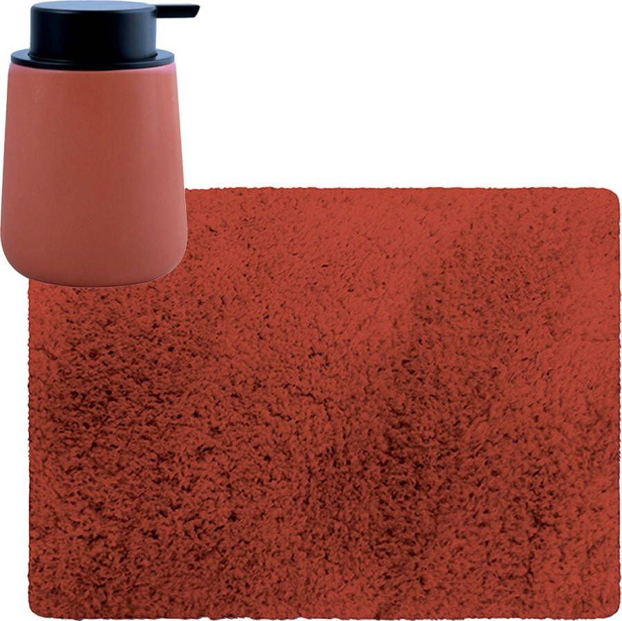 MSV badkamer droogloop tapijt matje Langharig 50 x 70 cm inclusief zeeppompje in dezelfde kleur terracotta