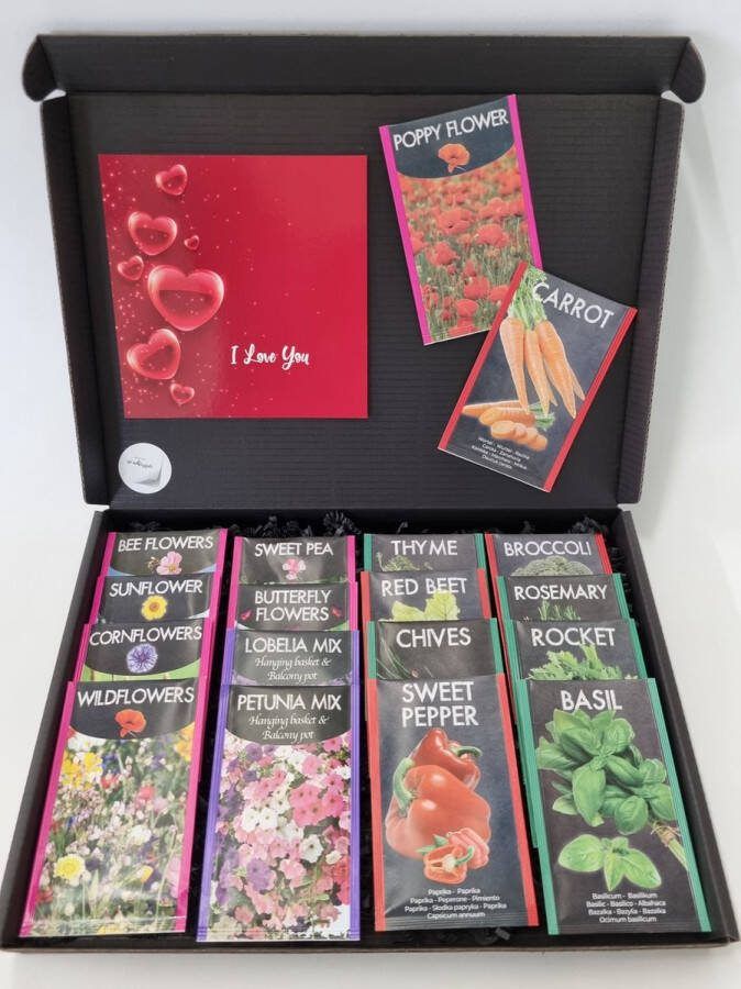Mystery Cards Zaden Pakket met Mystery Card 'I Love You' met jouw eigen persoonlijke videoboodschap. Pakket met 18 verschillende bloemen- kruiden- en groentenzaden in 1 box door de brievenbus. Verjaardag Vaderdag Moederdag Kerst Sinterklaas Jubileum
