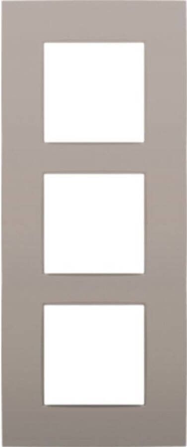 Niko drievoudige afdekplaat 60mm verticale centerafstand Intense Bronze (123-76300)