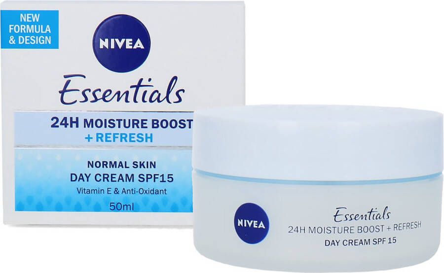NIVEA Essentials 24H Moisture Boost Dagcrème (SPF 15)