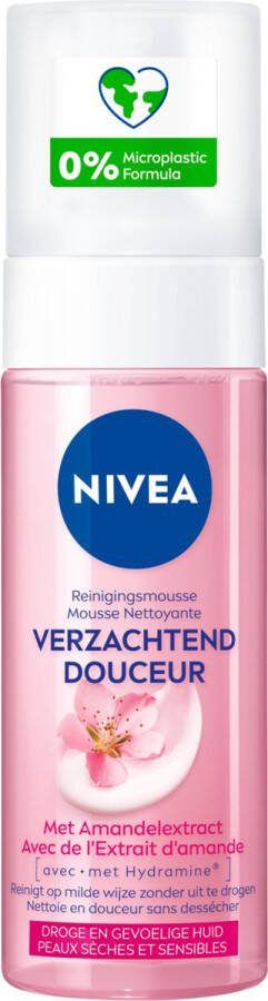NIVEA Essentials Verzachtende Reinigingsmousse Droge en gevoelige huid Amandelolie Gezicht Wassen Hydramine 150 ml
