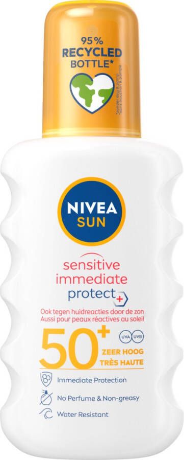 NIVEA SUN Sensitive Immediate Protect Zonnebrand Spray SPF 50 +- Gevoelige huid Met bio aloë vera Parfumvrij Zonbescherming 200 ml