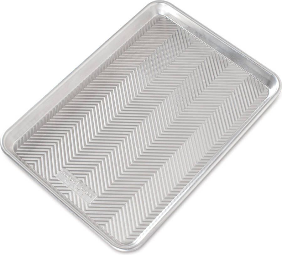 Nordic Ware Bakplaat met Structuur 40 x 28 7 cm Aluminium | Naturals Prism