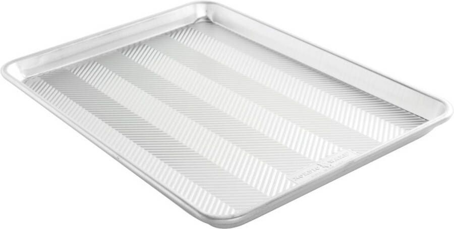 Nordic Ware Bakplaat met Structuur 45 5 x 32 8 cm Aluminium | Naturals Prism