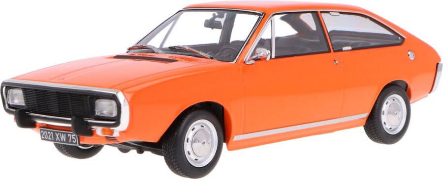 Norev Het 1:18 gegoten model van de Renault R15 TL uit 1971 in oranje. De fabrikant van het schaalmodel is . Dit model is alleen online verkrijgbaar