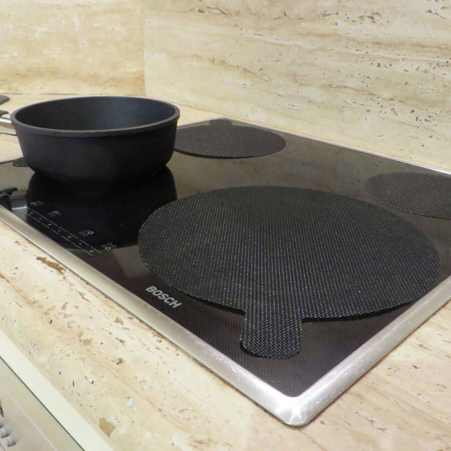 NOSTIK inductie kookplaat beschermers rond diameter 27 cm Beschermt uw kookplaat tegen krassen en schaven en houdt deze schoon Voor alle inductie kookplaten Herbruikbaar Afwasbaar 4 stuks