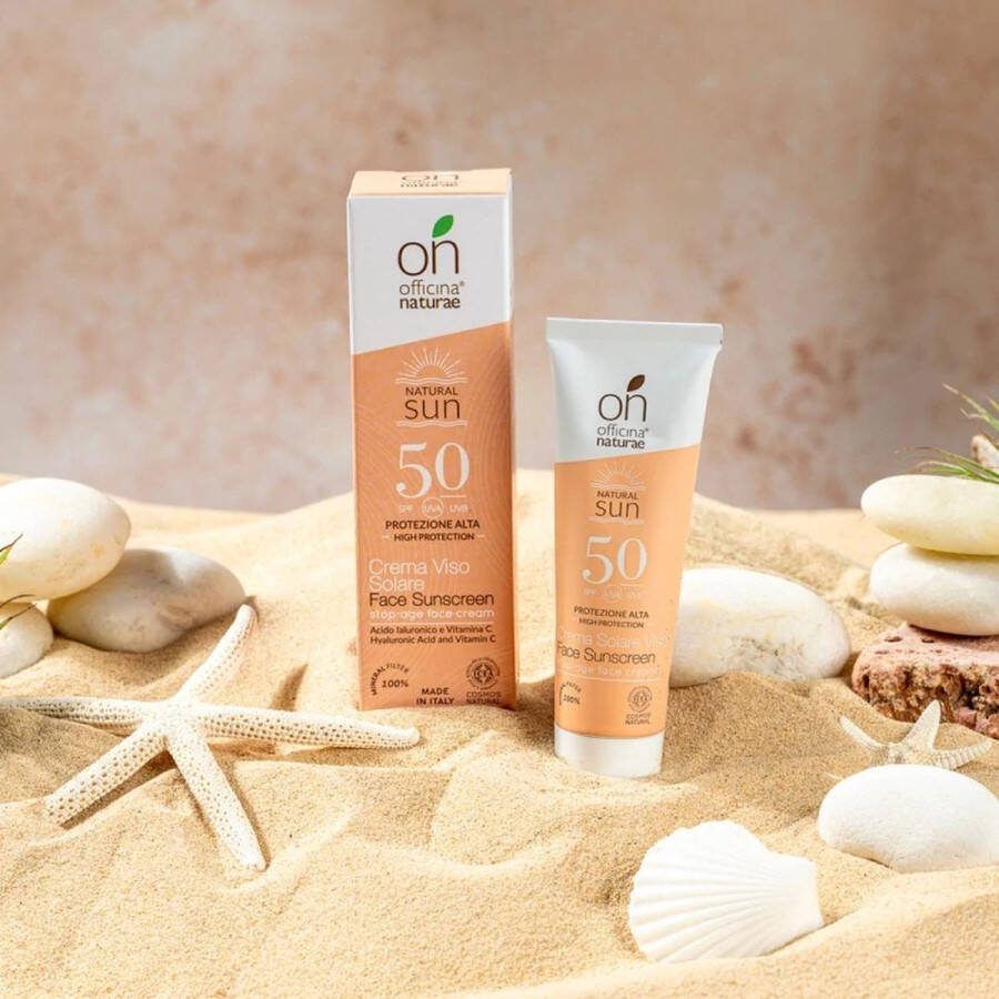 Officina Naturae ON sun Biologische zonnecrème gezicht SPF 50 Minerale filters Anti age zonnebrandcrème met hyaluronzuur en vitamine C zonder parfum Zeer hoge bescherming gelaat en decolleté 30 ml