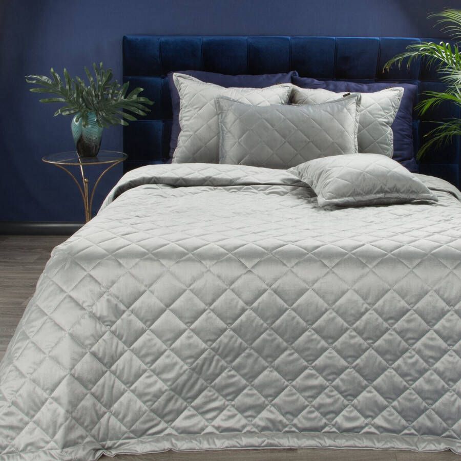 Oneiro s luxe KRISTIN Type 1 Beddensprei licht grijs 220x240 cm – bedsprei 2 persoons beige – beddengoed – slaapkamer – spreien – dekens – wonen – slapen