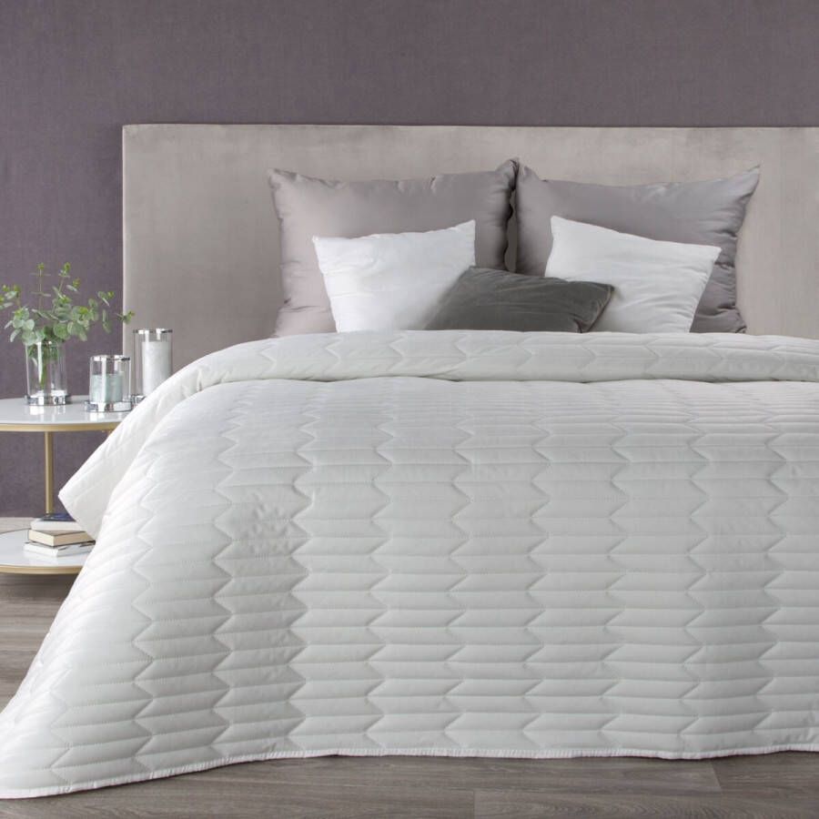 Oneiro s luxe SOFIA type 1 Beddensprei Wit 220x240 cm – bedsprei 2 persoons wit – beddengoed – slaapkamer – spreien – dekens – wonen – slapen
