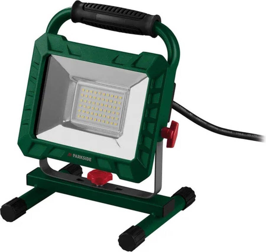 PARKSIDE LED-werklamp- Geïntegreerde stekkerdoos voor de aansluiting van andere apparaten (max. 2500 W) Krachtige LED-module met koudwit licht