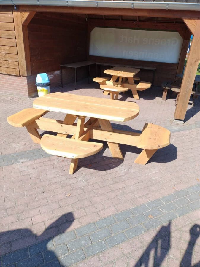 Picknickbanken.nl Ronde picknicktafel van douglas hout