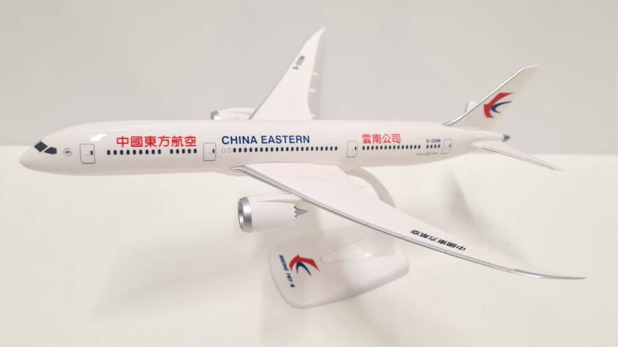 PPC Schaalmodel China Eastern Boeing vliegtuig 787-9 schaal 1:200 lengte 31 5cm