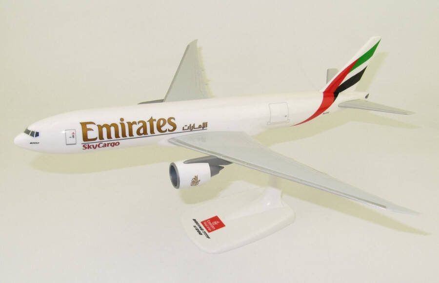 PPC Schaalmodel vliegtuig Emirates SkyCargo Boeing 777-200F schaal 1:200 lengte 32cm