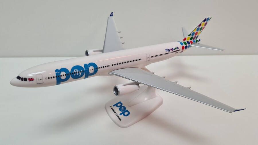 PPC Schaalmodel vliegtuig Flypop Airbus A330-300 schaal 1:200 lengte 31 85cm