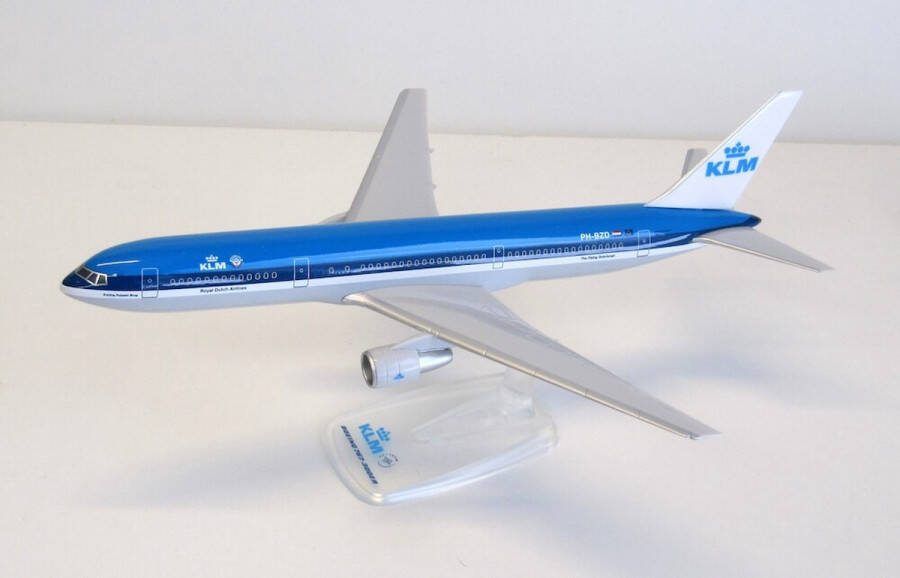 PPC Schaalmodel vliegtuig KLM Boeing 767-300ER schaal 1:200 lengte 27 47cm