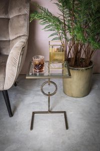 PTMD COLLECTION PTMD Bryz goudkleurige bijzettafel metalen met glas vierkant maat in cm: 30 x 30 x 50 Goud