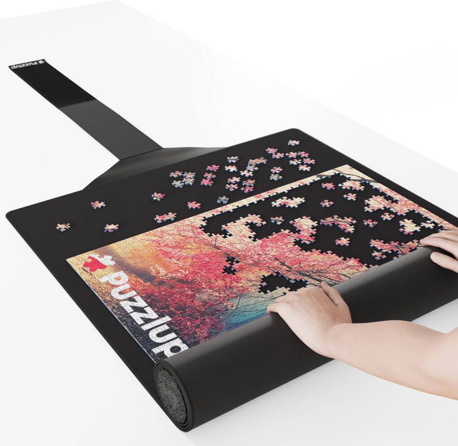 Puzzlup 1500 Neopreen Puzzelmat XL formaat Zelfsluitend en Antislip Portapuzzle met duurzame ECO-verpakking! Tot en met 1500 stukjes 66x120 cm