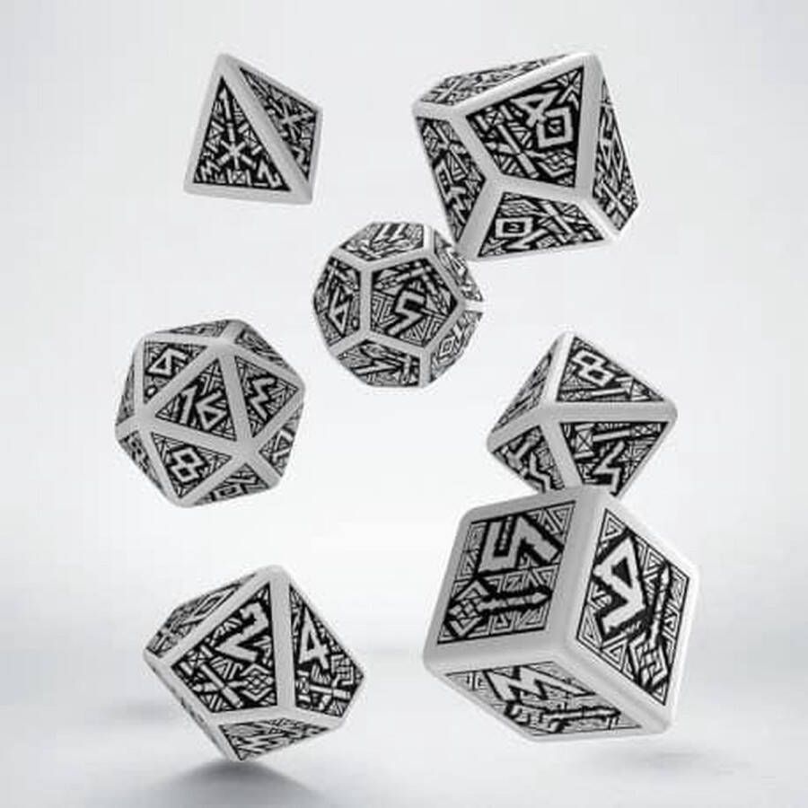Q-Workshop Polydice Set Dwarven White Black