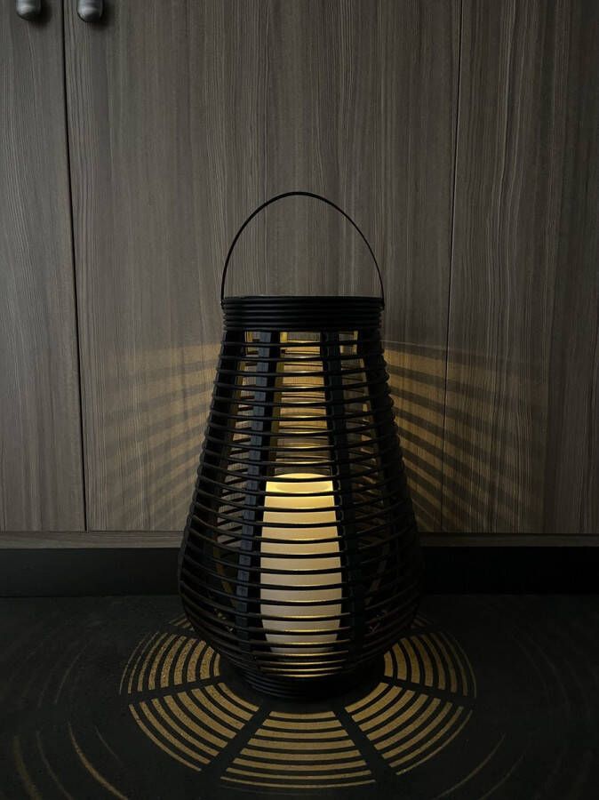 Quokware Staande Ovale Solar Rotan Tuinlamp 45 x 30 cm Zwart Solar Tuinverlichting -Staande Lamp Terras Buitenlamp Zonne Energie Balkon & Tuin Tuinverlichting op Zonnenergie Lantaarn voor Buiten Verlichting Tuinlampen Rattan