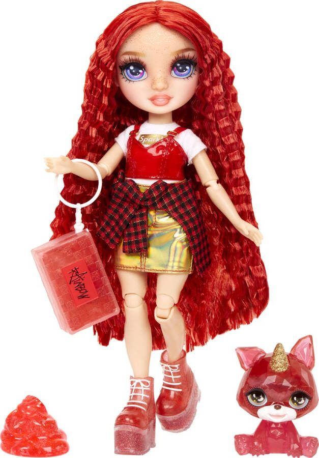 Rainbow High Klassieke Modepop 28 cm Ruby (rood) Met slijmset en diertje