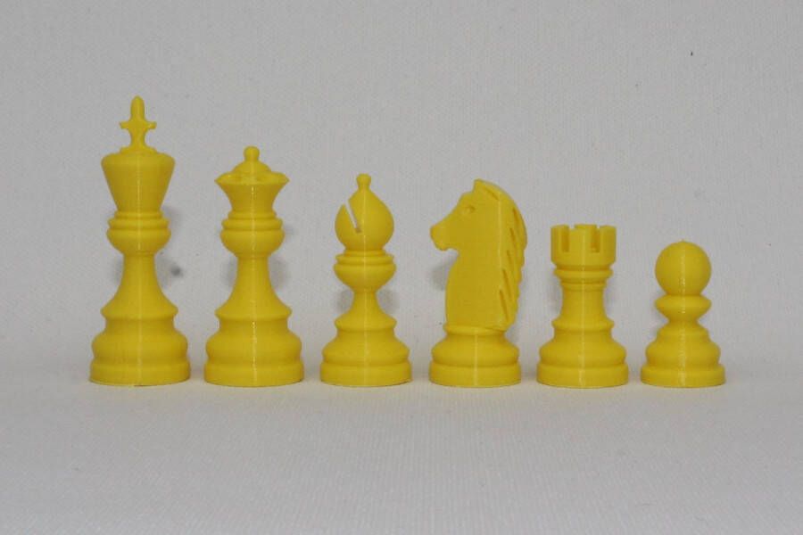Readsy Schaken – Schaakstukken – Kleur – Geel – Koningshoogte KH 95 mm – 3D print – Voor één speler