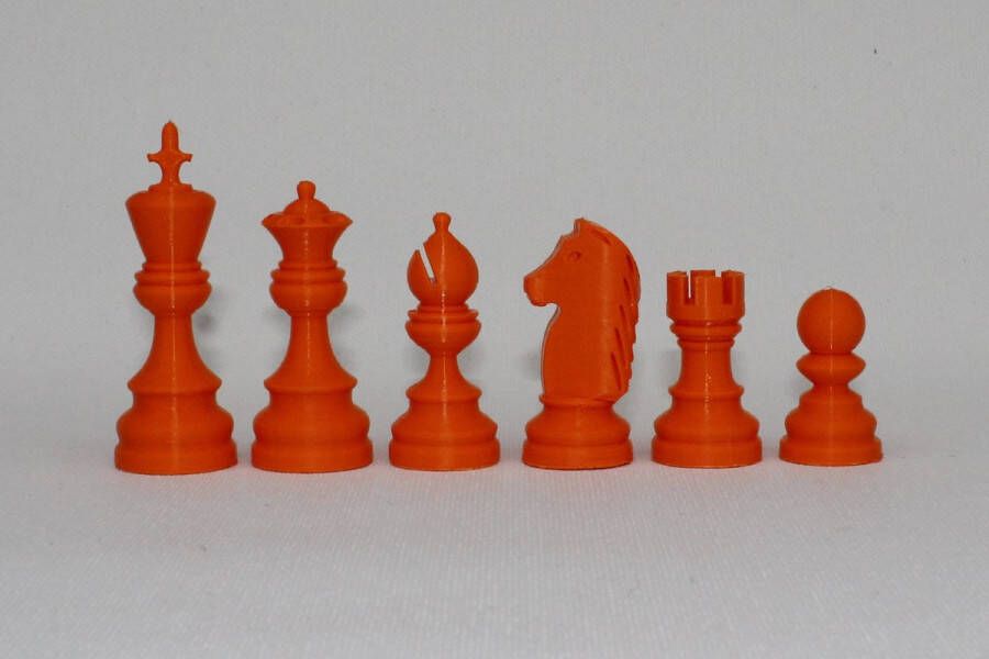 Readsy Schaken – Schaakstukken – Kleur – Oranje – Koningshoogte KH 127 mm – 3D print – Voor één speler