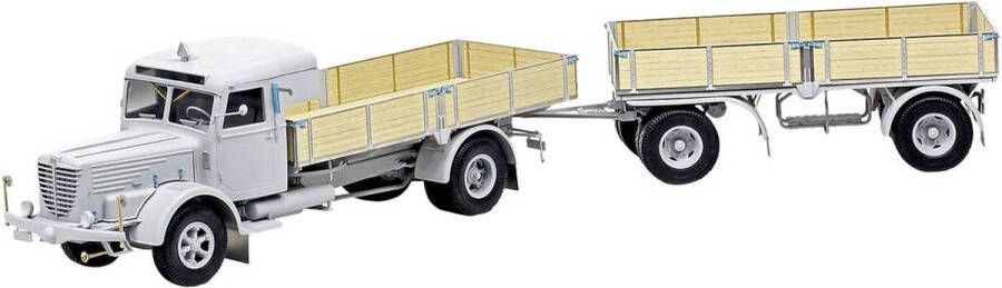 Revell 1:24 07580 Bussing Truck 8000 S 13 mit Trailer- Platinum Edition Plastic Modelbouwpakket