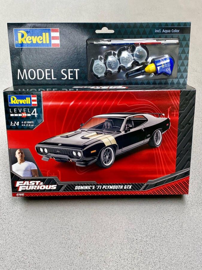 Revell 1:24 67692 Fast & Furious Dominic's 1971 Plymouth GTX Model Set Plastic Modelbouwpakket