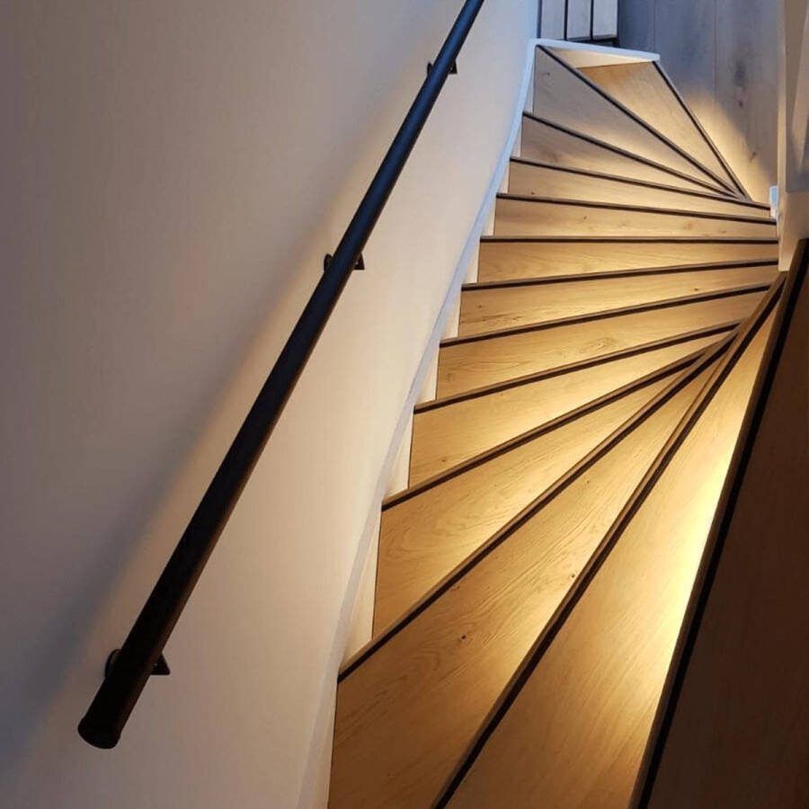 RexTech Trapverlichting led strip 50 cm met bewegingssensoren Warm Wit Zigbee Werkt met de bekende verlichting apps Complete set voor max. 16 treden