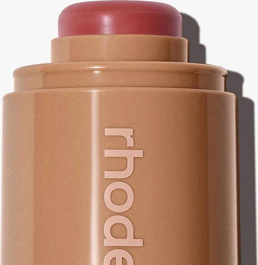 Rhode skin pocket blush sleepy girl soft mauve blush hailey bieber