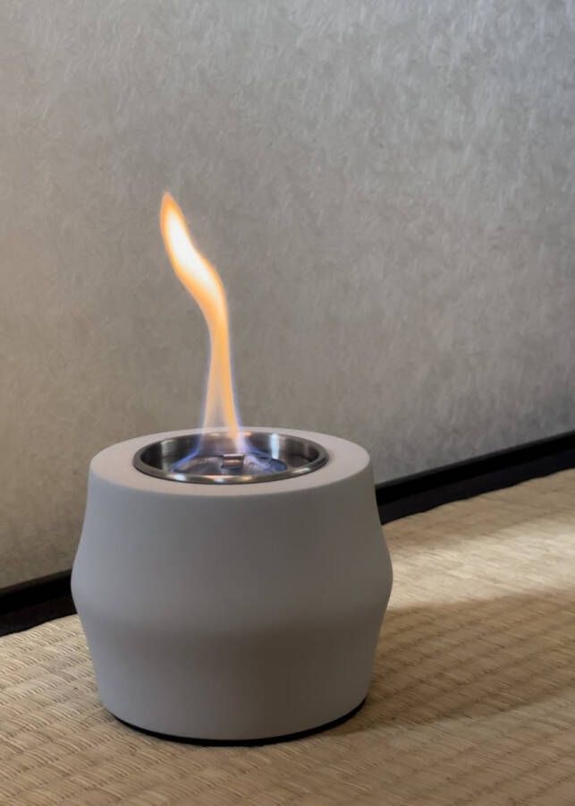 Ritual Design Simplistische Grijze Tafelhaard van Cement Bio Ethanol Sfeerhaard voor Binnen en Buiten Ideaal als Kerstcadeau