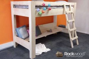 Rockwood Halfhoogslaper Steigerhout Thomas grey wash