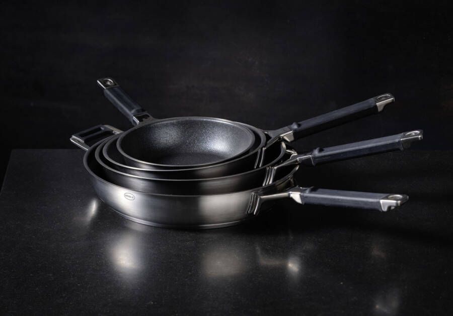 Rösle Keuken Silence Pro Koekenpan Ø 32 cm ProResist Roestvast Staal Zilver