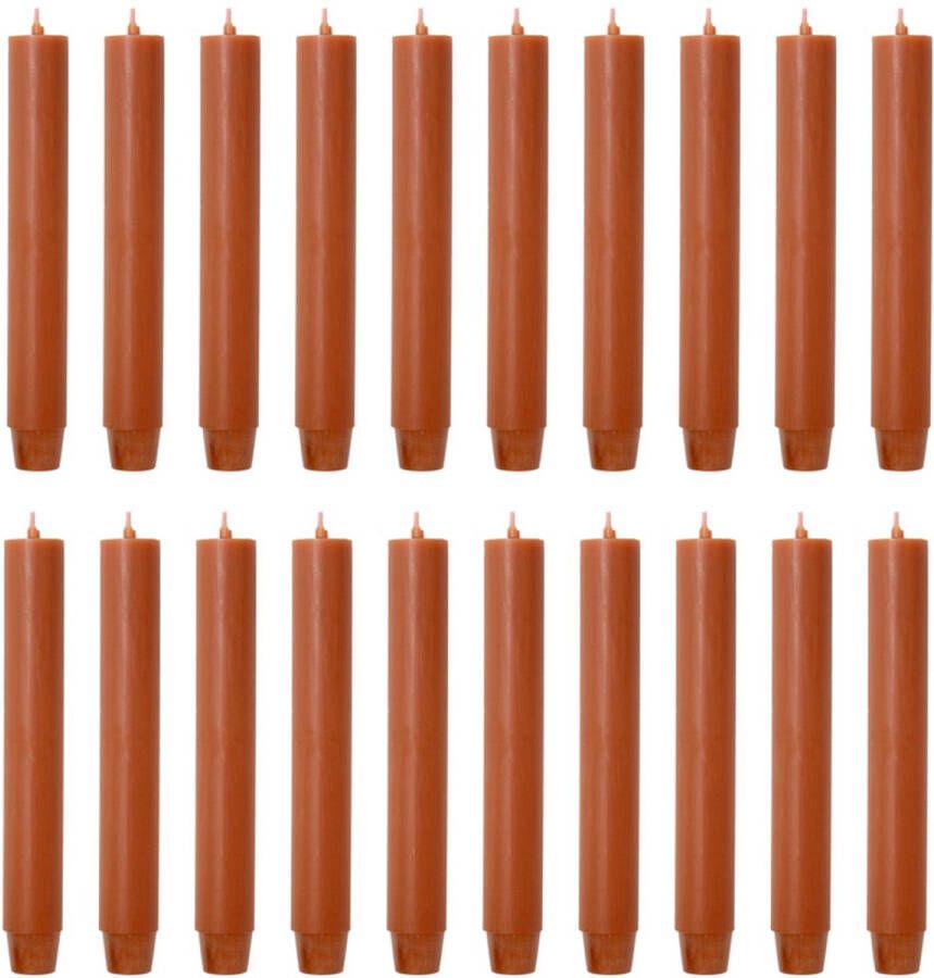 Rustik Lys chique mooie dinerkaarsen pak van 20 stuks 2.6 x 18 cm in de kleur Roest