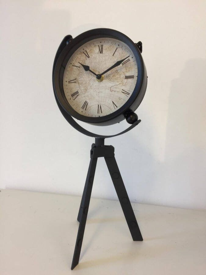 Saramax Tafelklok Vintage Black Industrieel Design