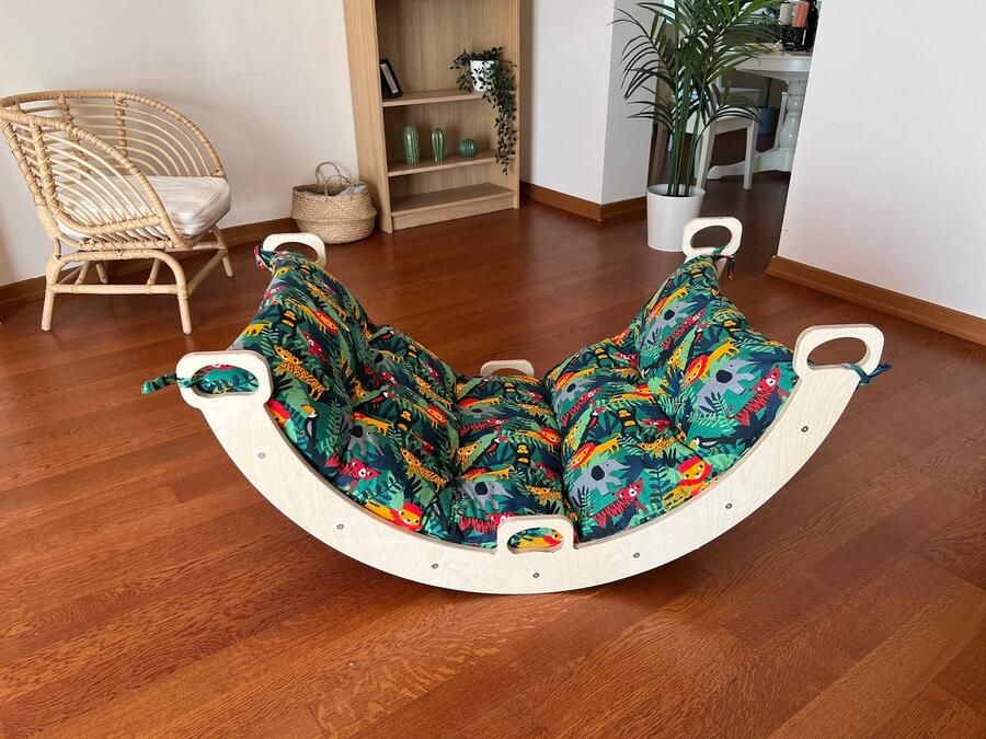 Scooby Woody ScoobyWoody Houten Klimbrug Klimboog Inclusief Kussen Montessori Klimrek Naturel Hout Kinderspeelgoed Groen kussen Grote maat 118x58x70cm