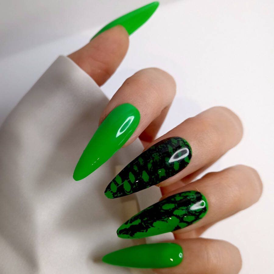 SD Press on Nails B158- Plaknagels met nagellijm XL Stiletto Kunstnageltips Neon Groen Zwart Set 20 Kunstnagels handgemaakt van gellak Nagellak Nageltips Nepnagels Valse Nagels Nail Art