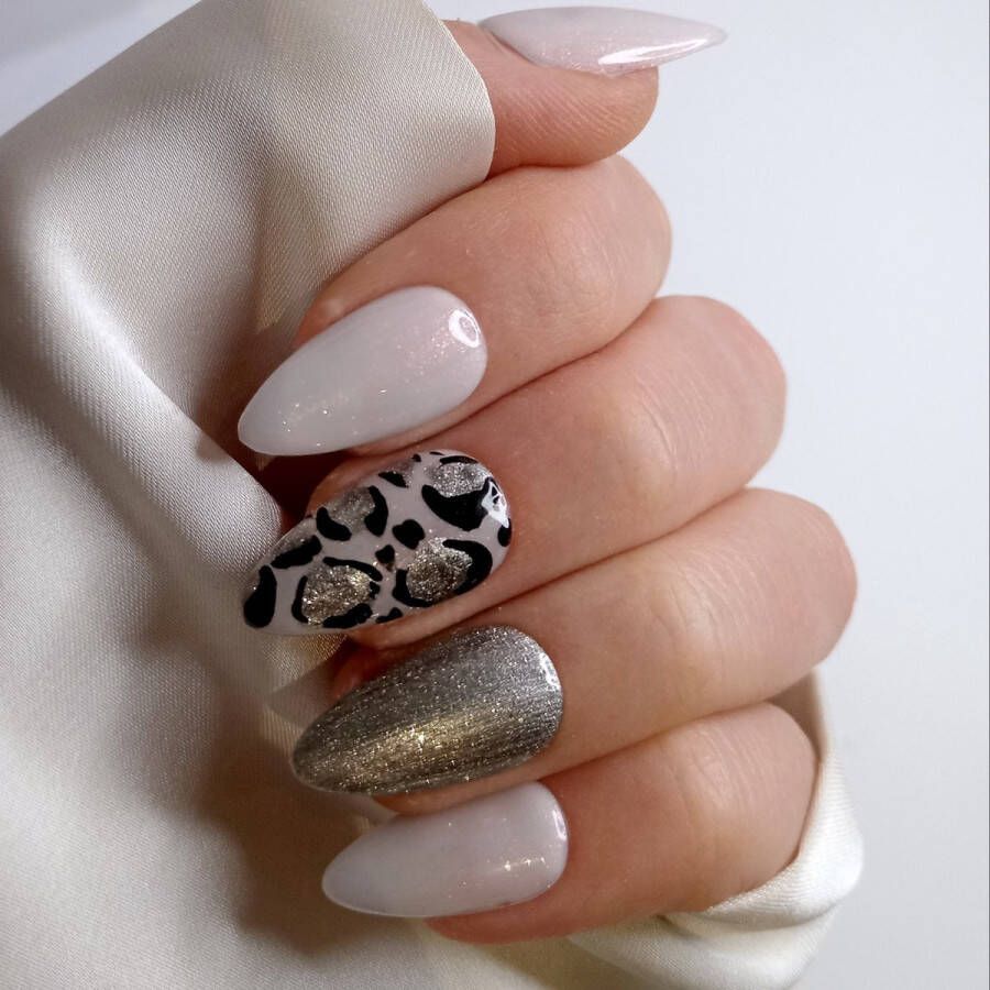 SD Press on Nails B175 Plaknagels met nagellijm Kort Stiletto Wit Tiger Silver Set 20 Kunstnagels handgemaakt van gel polish Accessoires Feestdagen Kunstnagels Valse Nagels
